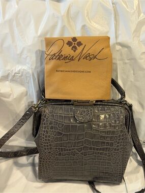 Patricia Nash Gray Embossed Leather Doctor Bag Crossbody w/Dust Bag EUC